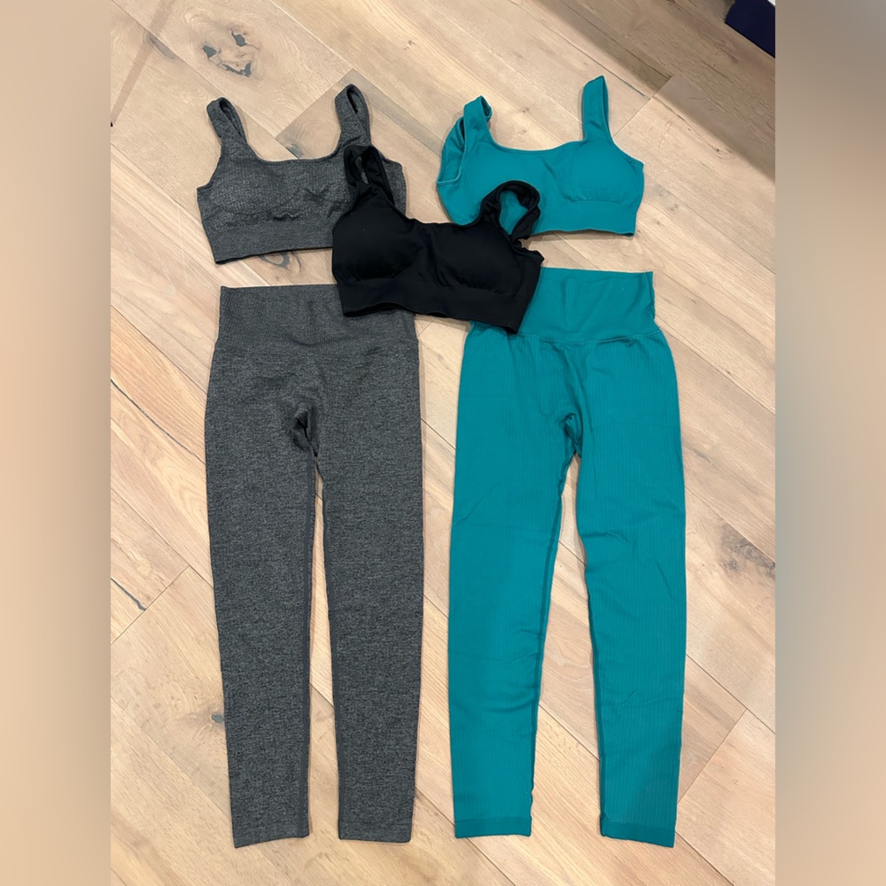 5pc Set athletic Sports Bras and Leggings - one size fits most
